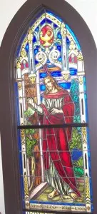 ChapelWin-StandAtDoor_7059