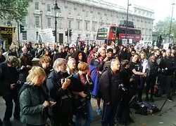 demonstration-546470__180