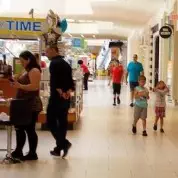 Stuck in the Middle of a Noisy Christmas?